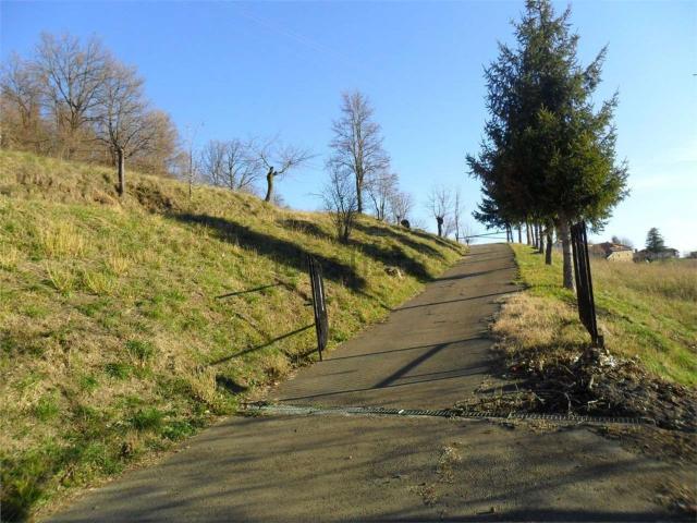 Villetta indipendente in vendita di 300 m² in Via Pangone