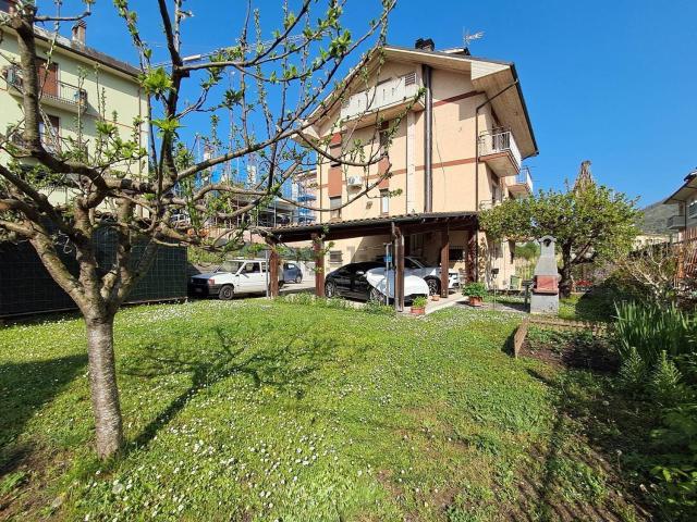 Villetta indipendente in vendita di 300 m² in Via Pietro Nenni, 5