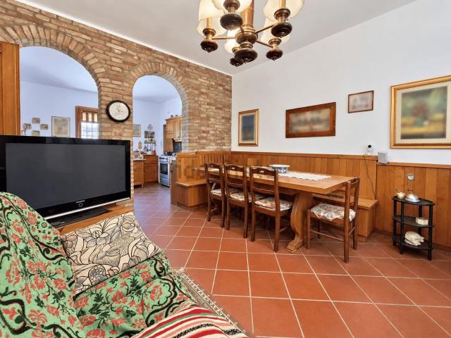 Villetta indipendente in vendita di 300 m² in Via Provinciale