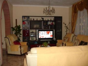 Villetta indipendente in vendita di 300 m² in Via Roma
