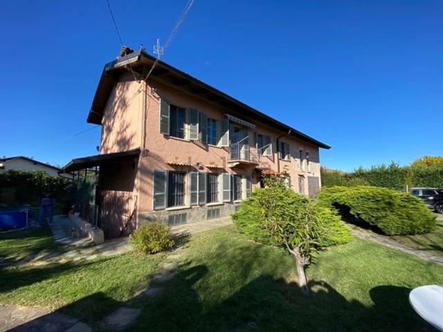 Villetta indipendente in vendita di 300 m² in Via Roma