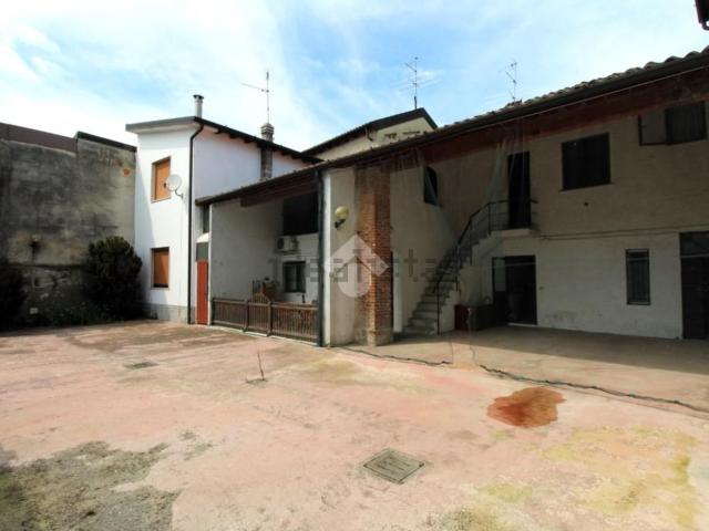 Villetta indipendente in vendita di 300 m² in Via Regina della Scala, 61