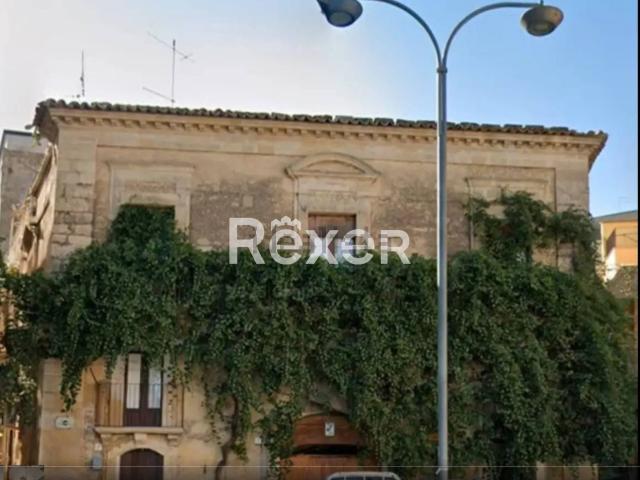 Villetta indipendente in vendita di 300 m² in Via Renda