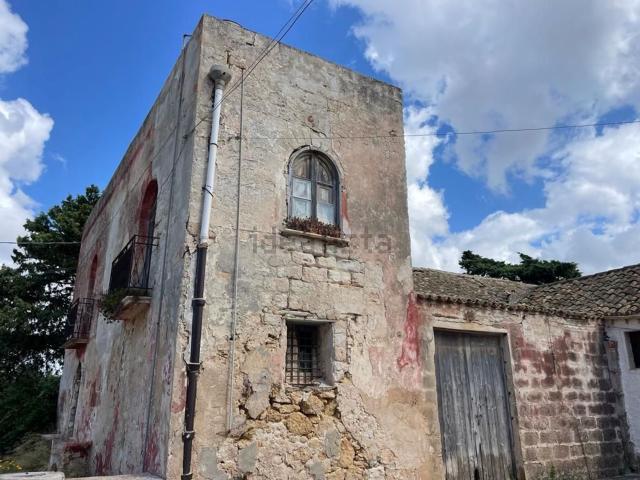 Villetta indipendente in vendita di 300 m² in Via Torre di Mezzo