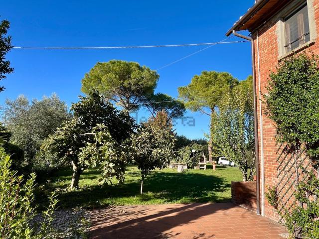 Villetta indipendente in vendita di 300 m² in Via Teso, 8