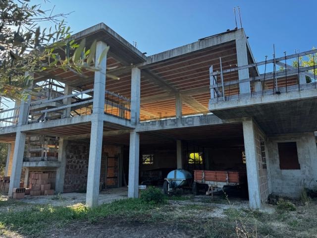 Villetta indipendente in vendita di 300 m² in Via Valle Pelillo