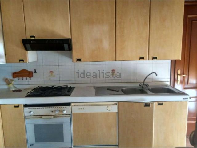 Villetta indipendente in vendita di 300 m² in Via Valrossenna