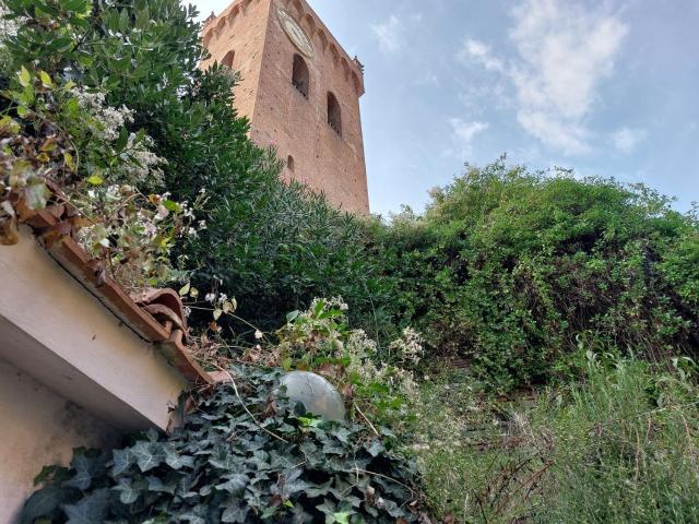 Villetta indipendente in vendita di 300 m² in Via Vittime del Duomo