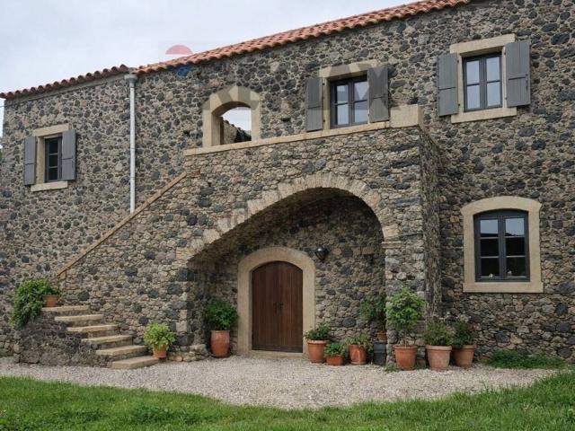 Villetta indipendente in vendita di 300 m² in Via Vidalba, 7