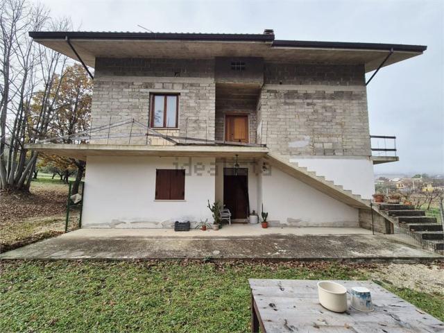Villetta indipendente in vendita di 300 m² in Contrada Vallarno, 25