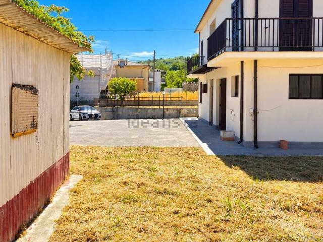 Villetta indipendente in vendita di 300 m² in Contrada Villa Cassetti, 2