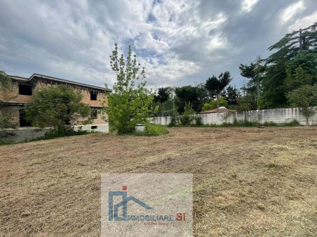 Villetta indipendente in vendita di 300 m² in Contrada I Mezzacapo