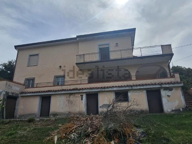 Villetta indipendente in vendita di 300 m² in Contrada Massete, 26