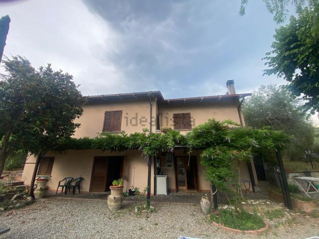 Villetta indipendente in vendita di 300 m² in Località Policiano