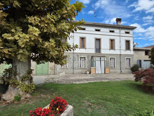 Villetta indipendente in vendita di 300 m² in Piazza Bentivoglio