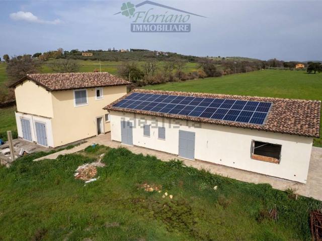 Villetta indipendente in vendita di 300 m² in Strada dell&apos Abbadia