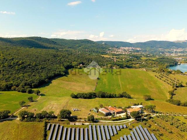 Villetta indipendente in vendita di 300 m² in Strada di colle rosso