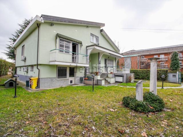 Villetta indipendente in vendita di 300 m² in Strada Poligono, 4