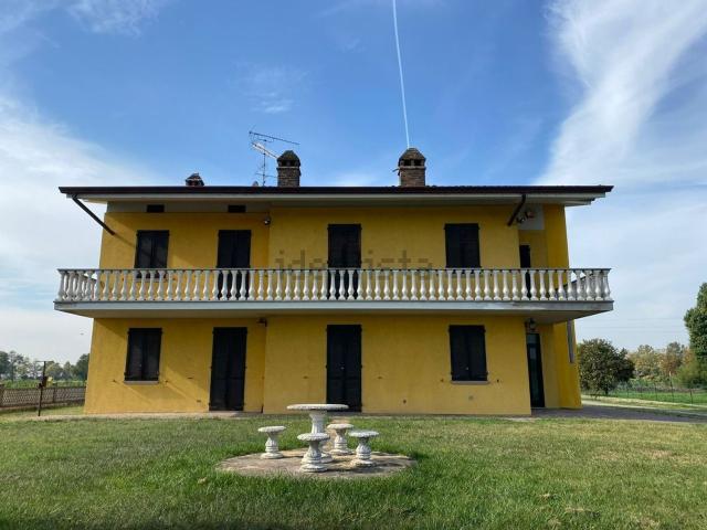 Villetta indipendente in vendita di 300 m² in Strada Provinciale 29