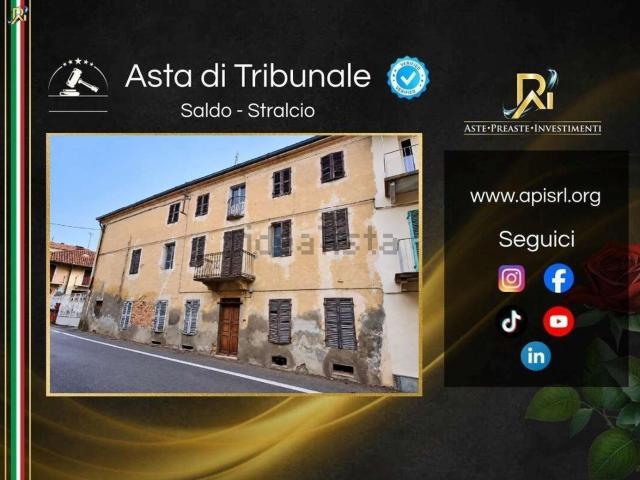 Villetta indipendente in vendita di 301 m² in Via Canonico Pastrone