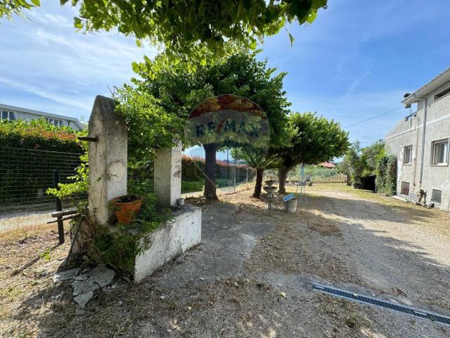 Villetta indipendente in vendita di 302 m² in Via del Mare, 24