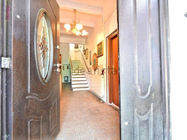Villetta indipendente in vendita di 302 m² in Via Prada