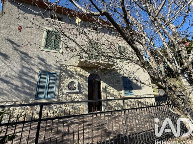 Villetta indipendente in vendita di 302 m² in Località Pieve Pontenano, 60