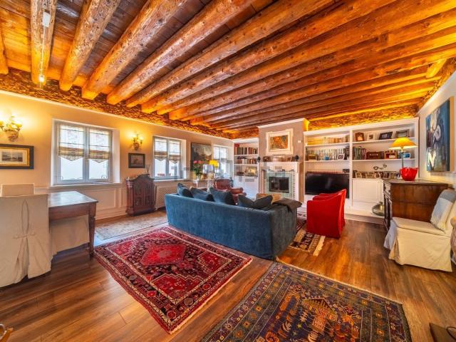 Villetta indipendente in vendita di 303 m² in Via Giusto Muratti, 35