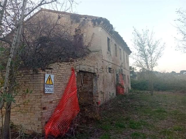 Villetta indipendente in vendita di 304 m²