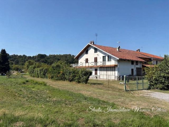 Villetta indipendente in vendita di 305 m² in Via San Benigno, 28
