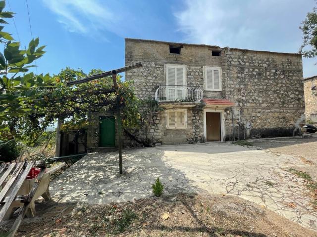 Villetta indipendente in vendita di 305 m² in Via Querce, 95