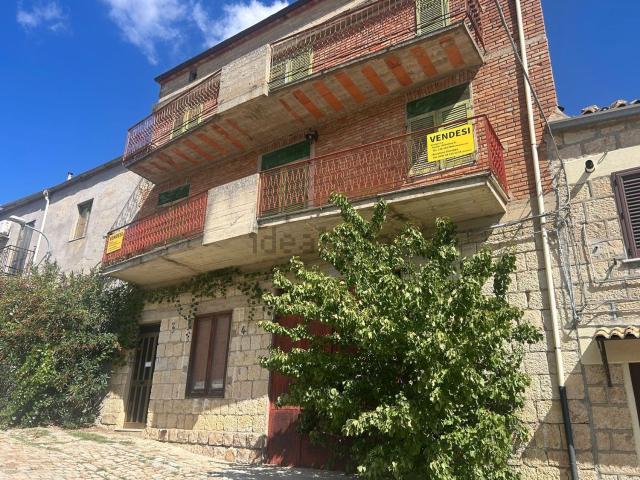Villetta indipendente in vendita di 306 m² in Via Massimo D&apos Azeglio, 10