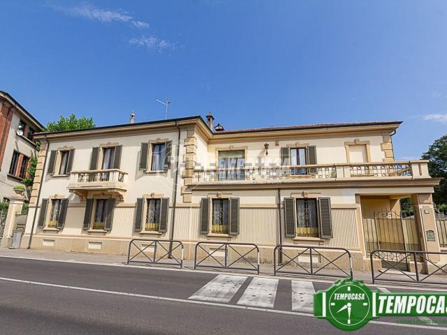 Villetta indipendente in vendita di 307 m² in Via Leonardo da Vinci