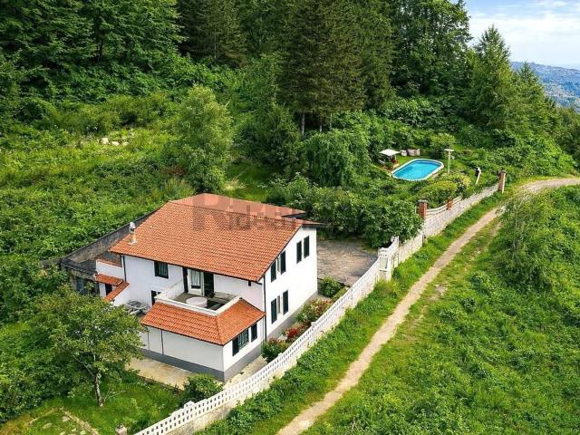 Villetta indipendente in vendita di 307 m² in Via Provinciale Tranci