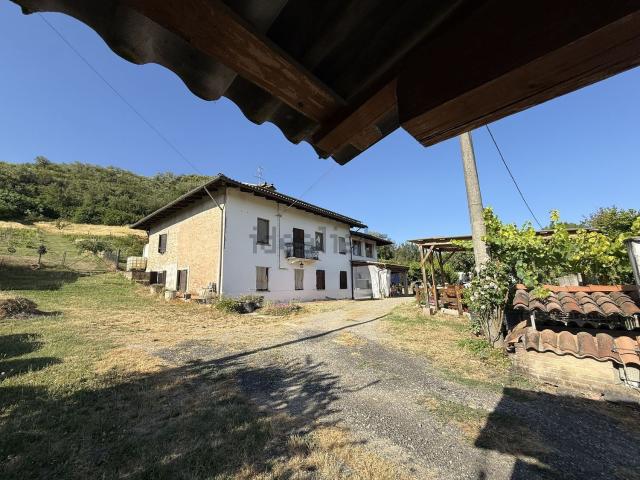 Villetta indipendente in vendita di 307 m² in Strada Ponteverde, 58