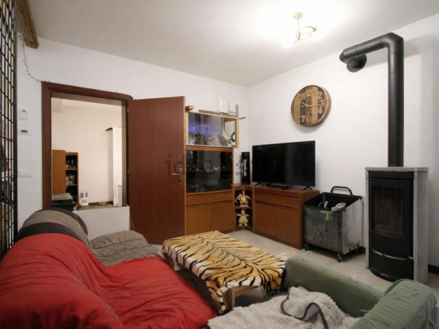 Villetta indipendente in vendita di 308 m² in Via Roma, 32