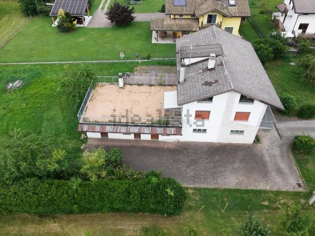 Villetta indipendente in vendita di 309 m² in Via Giuseppe Toigo, 8