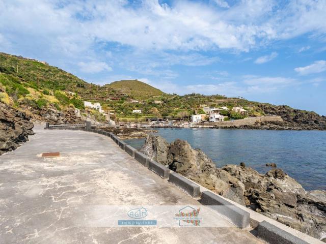 Villetta indipendente in vendita di 30 m² in Località Gadir, 1