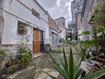 Villetta indipendente in vendita di 30 m² in Via Domenico Bergamini