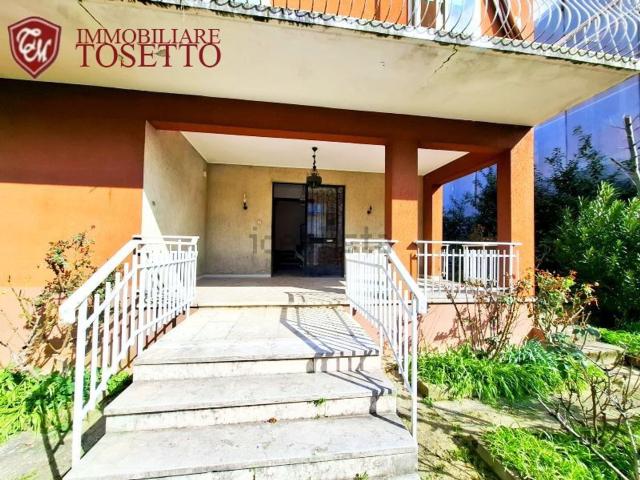 Villetta indipendente in vendita di 310 m² in Via Noventa Vicentina