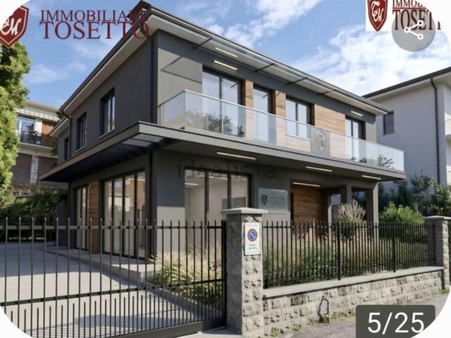 Villetta indipendente in vendita di 310 m² in Via Noventa Vicentina