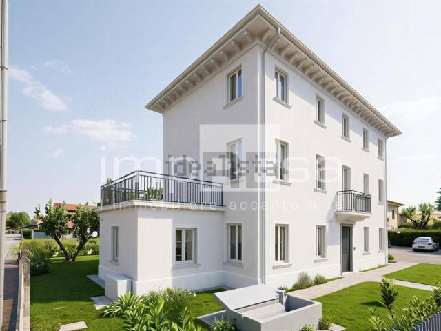 Villetta indipendente in vendita di 310 m² in Via Roma