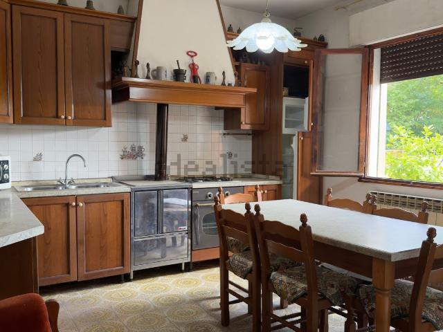 Villetta indipendente in vendita di 310 m² in Via Roma