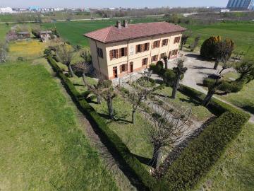 Villetta indipendente in vendita di 311 m² in Via Gambalera