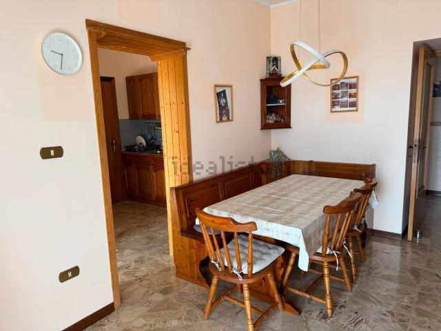 Villetta indipendente in vendita di 311 m² in Via Italia