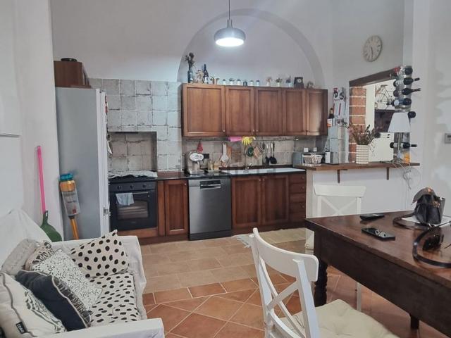 Villetta indipendente in vendita di 311 m² in Via Maestra