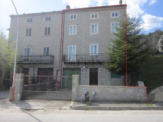 Villetta indipendente in vendita di 312 m² in Via Istonia, 150