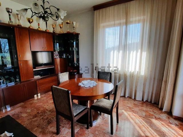 Villetta indipendente in vendita di 313 m²