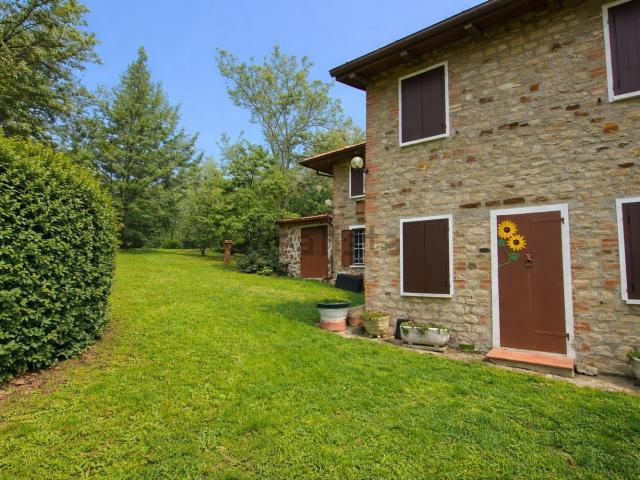 Villetta indipendente in vendita di 313 m² in Via Giuseppe Tanari, 9964