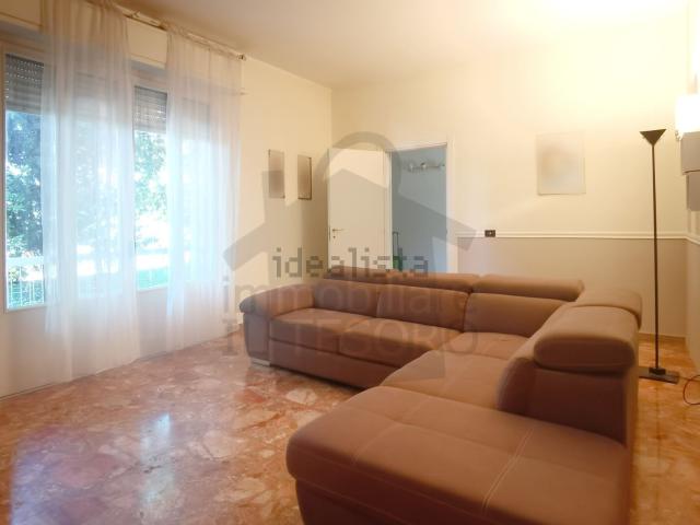 Villetta indipendente in vendita di 314 m² in Via Secchiano